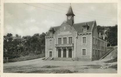 / CPSM FRANCE 19 "La Mairie et la poste"