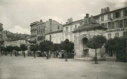 CPSM FRANCE 17 "Rochefort sur Mer, place Colbert"