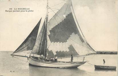 CPA FRANCE 17 "La Rochelle, barque partant pour la pêche"