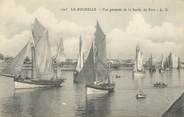 17 Charente Maritime CPA FRANCE 17 "La Rochelle, vue générale de la Sortie du Port"