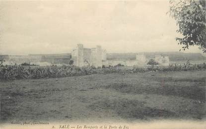 CPA MAROC "Salé, les remparts et la Porte de Fez"