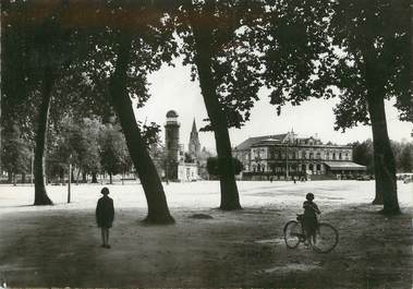 / CPSM FRANCE 19 "Brive, l'esplanade et le théatre"