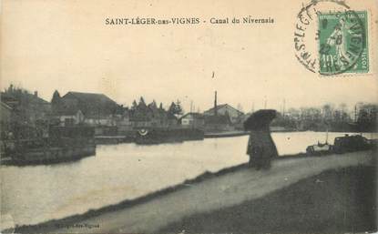 CPA FRANCE 58 "Saint Léger des Vignes, le canal"