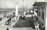 14 Calvado / CPSM FRANCE 14 "Luc sur Mer, la plage et la promenade"