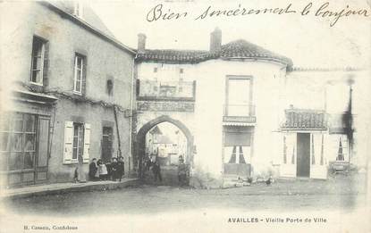 CPA FRANCE 86 "Availles, vieille porte de Ville"