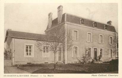 CPA FRANCE 86 "Saint Martin la Rivière, la mairie"
