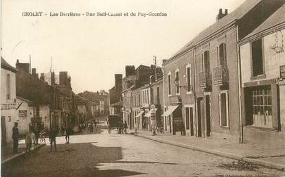 CPA FRANCE 49 "Cholet, Rue Sadi-Carnot et du Puy-Gourdon, Les Barrières"