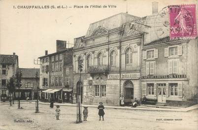 CPA FRANCE 71 "Chauffailles, Place de l'Hôtel de Ville"