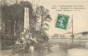 70 Haute SaÔne CPA FRANCE 70 "Gray, Monument aux Morts, Quai Villeneuve"