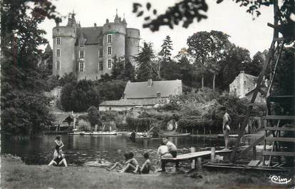 CPSM FRANCE 49 "Montreuil-Bellay, Château, Club Nautique sur le Thouet"