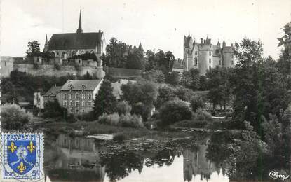 CPSM FRANCE 49 "Montreuil-Bellay, Château, Bords du Thouet, Eglise"