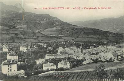 / CPA FRANCE 04 "Barcelonette, vue générale"