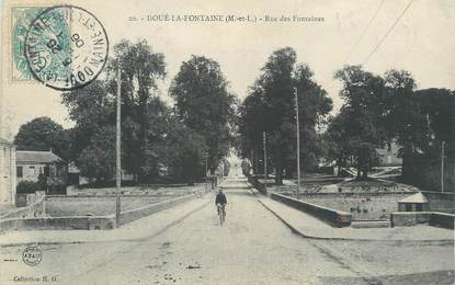 CPA FRANCE 49 "Doué la Fontaine, Rue des Fontaines"