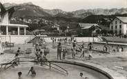 38 Isere / CPSM FRANCE 38 "Villard de Lans, la piscine"