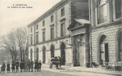 CPA FRANCE 61 "Argentan, Le Théatre et les Halles"