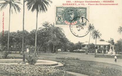 CPA GUINEE "Conakry, Place du gouvernement"