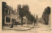 38 Isere / CPA FRANCE 38 "La Tour du Pin, avenue de la gare"