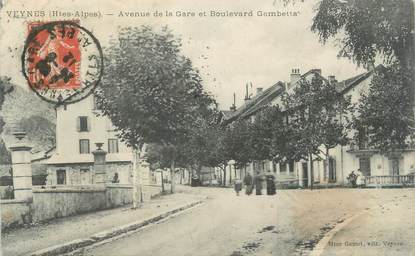 CPA FRANCE 05 "Veynes, Avenue de la Gare, Boulevard Gambetta"