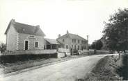 03 Allier CPSM FRANCE 03 "Chavenon, L'Ecole, La Mairie"