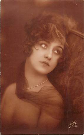 CPA LA FEMME / COIFFE