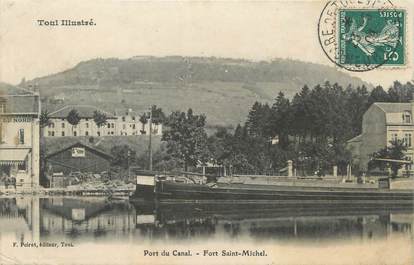 CPA FRANCE 54 "Toul, Port du Canal, Fort Saint-Michel" / PENICHE