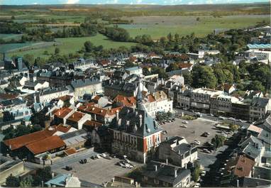 CPSM FRANCE 08 "Vouziers, La Grand'Place"