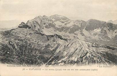   CPA FRANCE 65 "Gavarnie, La Munia, vue du pic des Aiguillous" / MONTAGNE