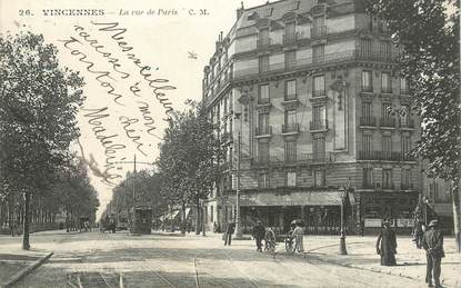 CPA FRANCE 94 "Vincennes, la rue de Paris"