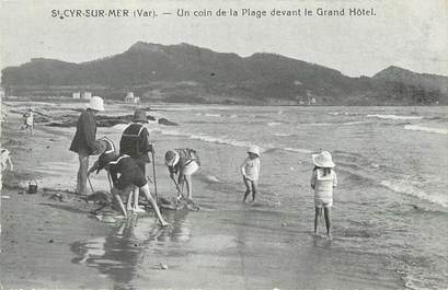 / CPA FRANCE 83 "Saint Cyr sur Mer, un coin de la plage devant le grand hôtel"