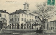 43 Haute Loire / CPA FRANCE 43 "Paulhaguet, hôtel de Ville et place d'Armes"