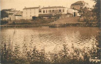 CPA FRANCE 17 "Port d'Envaux, Hotel de la Charente"