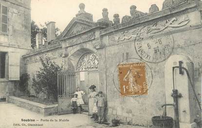 CPA FRANCE 17 "Soubise, porte de la mairie"