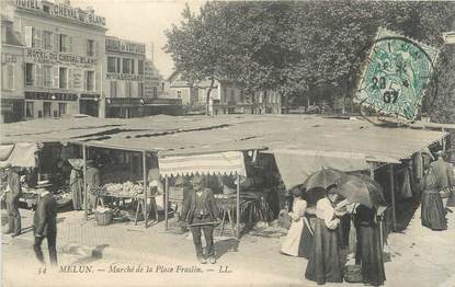 CPA 77 " Melun, marché "