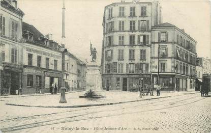 CPA FRANCE 93 " Noisy le Sec, place Jeanne d'Arc "