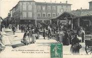 38 Isere CPA FRANCE 38 "Le Péage du Roussilon, place de la halle, un jour de marché"