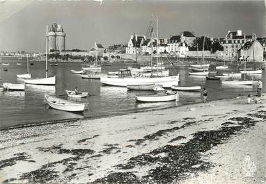 / CPSM FRANCE 35 "Saint Servan, port et la Tour Solidor" / BATEAU