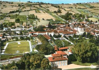 CPSM FRANCE 38 " La Cote Saint André " / STADE