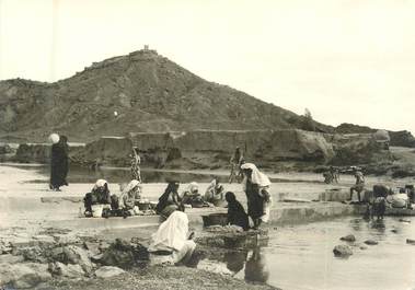 CPSM / PHOTO MAROC "Erfoud, les Laveuses dans l'Oued Ziz"