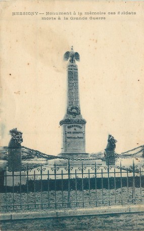 CPA FRANCE 21 " Messigny, monument aux morts "