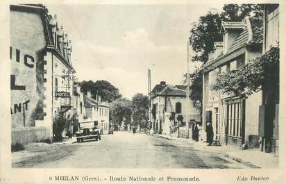 CPA FRANCE 32 " Mielan, route nationale, hotel "