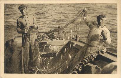CPA FRANCE 85 "Les Sables d'Olonne, la pêche à la sardine"