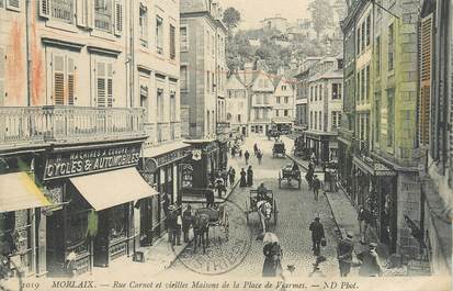 CPA FRANCE 29 "Morlaix, rue Carnot et vieilles maisons de la place de Viarmes"