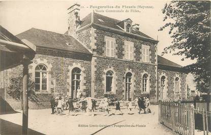 / CPA FRANCE 53 "Fougerolles du Plessis, l'école communale de filles" / ENFANTS