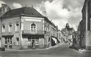 53 Mayenne / CPSM FRANCE 53 "Evron, rue de la Fontaine et l'église"