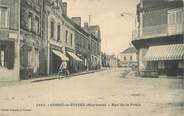 53 Mayenne / CPA FRANCE 53 "Cossé le Vivien, rue de la poste"