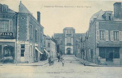 / CPA FRANCE 53 "Cossé le Vivien, rue de l'église"