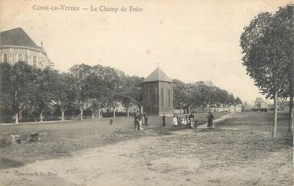 / CPA FRANCE 53 "Cossé le Vivien, le champ de foire"