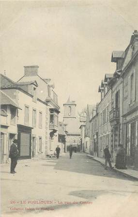 CPA FRANCE 44 "Le Pouliguen, la rue du centre"