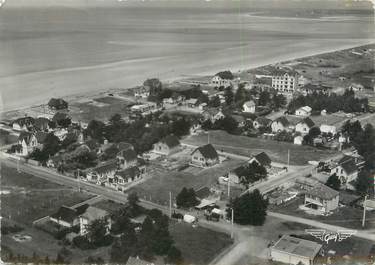 / CPSM FRANCE 50 "Hauteville sur Mer, les villas et la pointe d'Agon "