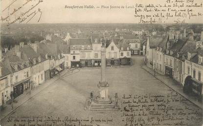 / CPA FRANCE 49 "Beaufort en vallée, place Jeanne de Laval"